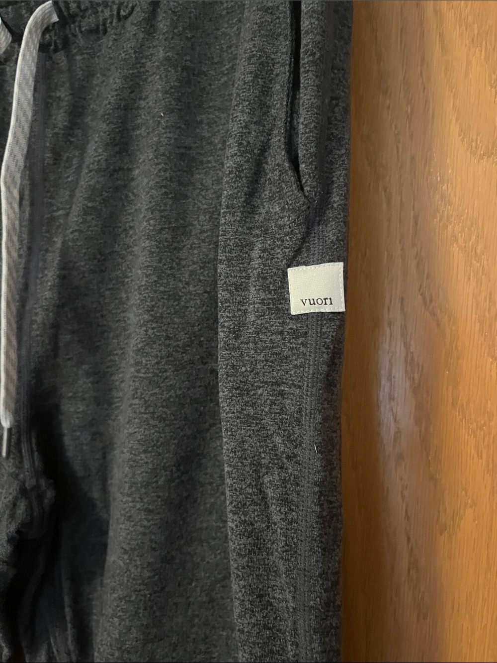 Vuori Black Gray Jogger Sweatpants with Drawstring - Picture 2 of 2